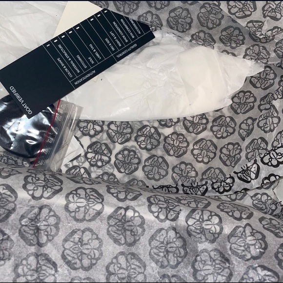 Alexander McQueen size 8.5 - Picture 5 of 7